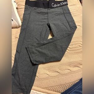 Calvin Klein Gray cropped leggings